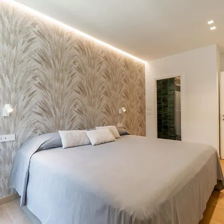 Dimora Mareblu 6, Emma Alassio