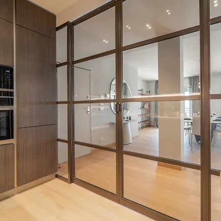 Dimora Mareblu 6, Emma