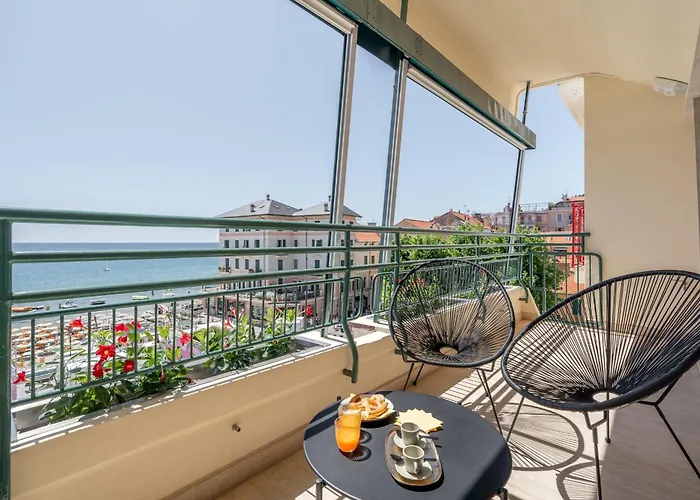 Dimora Mareblu 6, Emma