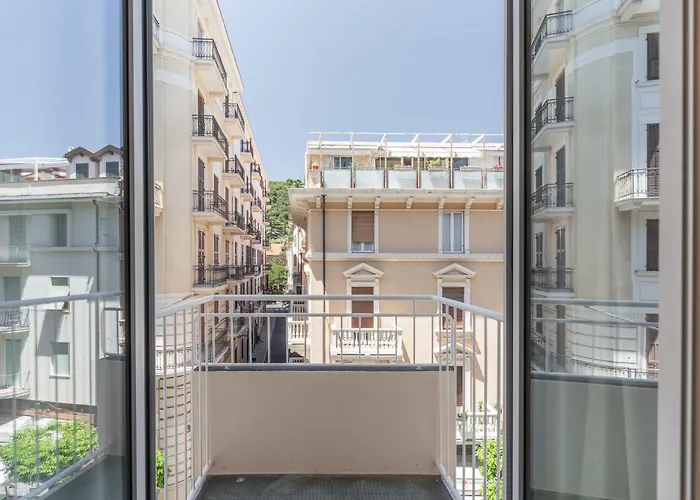 Апартаменти Dimora Mareblu 6, Emma Алассіо